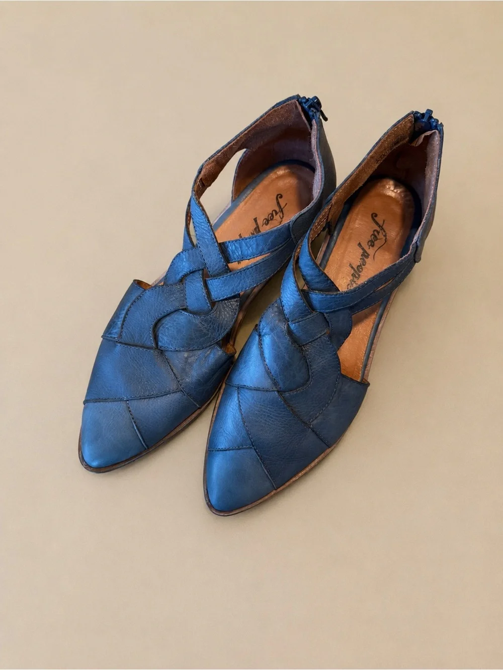 Free People Leather Cutout Flats Blue Pointed Toe Boho Shoes EU 39 US 8.5